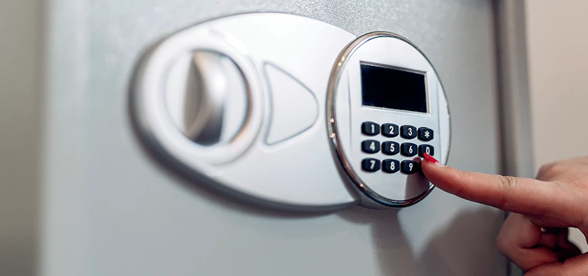 Jewelry Safe Cracking in Tehachapi, California