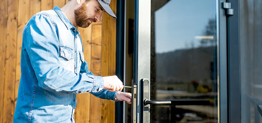 Frameless Glass Storefront Door Locks Replacement in Tehachapi, CA