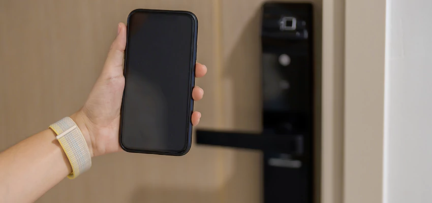 Keypad Wifi Locks Repair And Installation in Tehachapi, CA