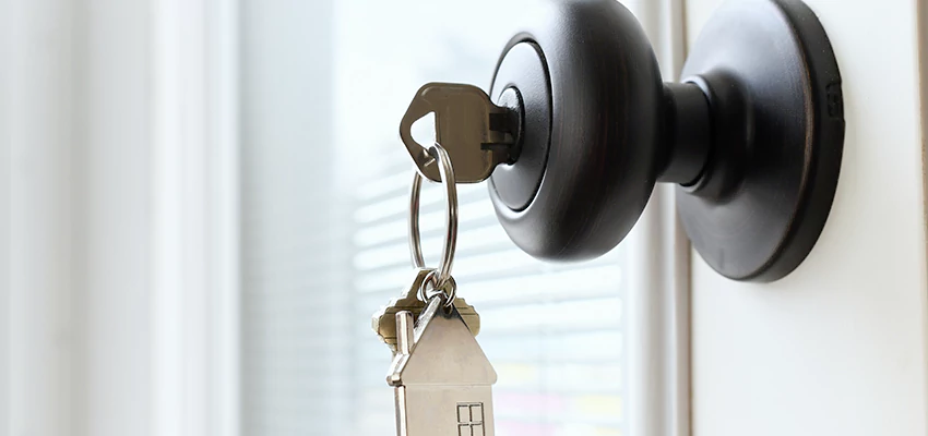 Bifold Door Knob Replacement in Tehachapi, California